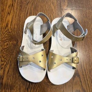 Salt Water Sandals by Hoy Gold Heart Kids Sandals